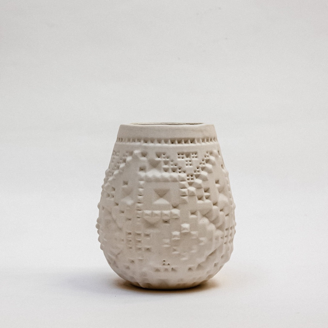 Ramallah Pattern | Stuff Holder - Matt White
